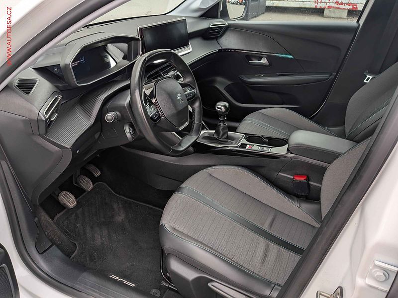 Peugeot 208 (2020) 1.2 PT, AC, LED, kamera - fotka 9 z 13