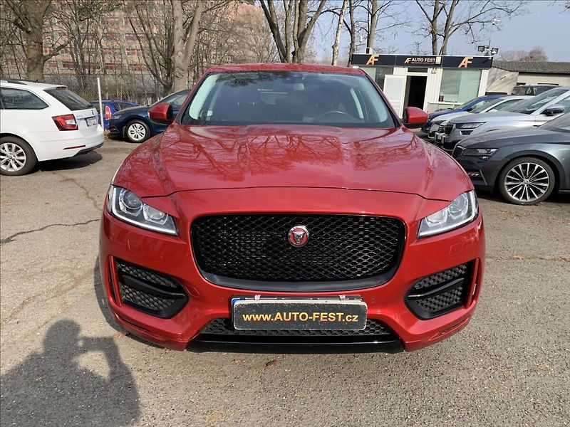 Jaguar F-Pace (2016) 2,0 D KLIMA SERVISKA 4X4 - fotka 2 z 19