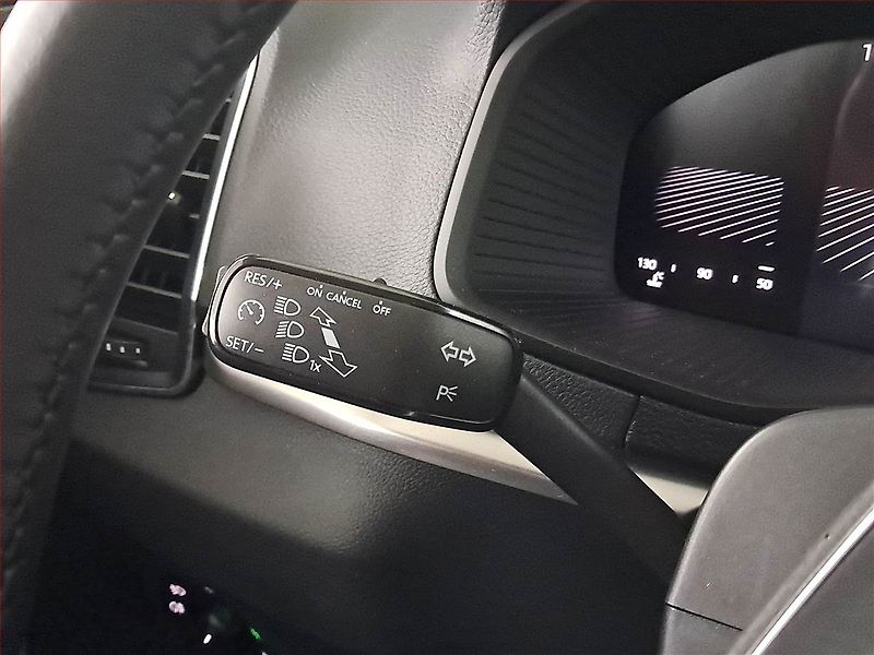 Škoda Karoq (2023) 2.0 TDI - fotka 19 z 20
