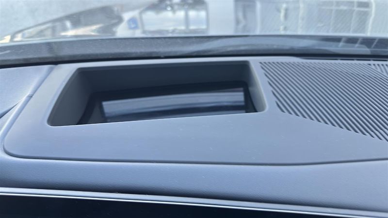 BMW i5 M60 xDrive Sedan - fotka 13 z 16