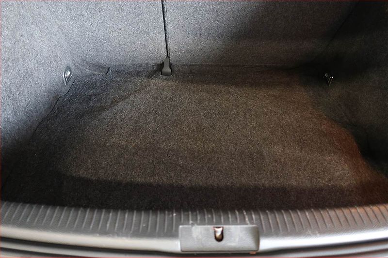 Volkswagen Golf (2009) 1.4 16V, nová STK, CZ doklady - fotka 13 z 14