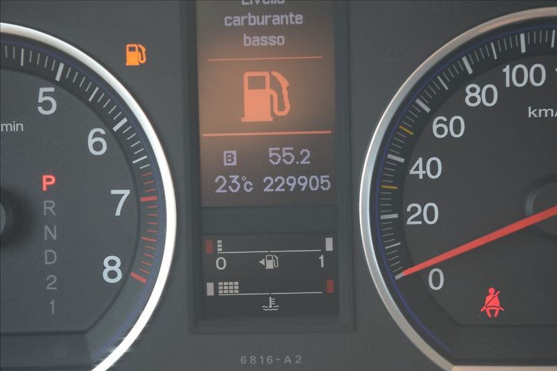 Honda CR-V 2,0 I 110KW 4X4 TAŽNÉ TOP! - fotka 36 z 51