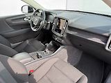 Volvo XC40 Momentum core T2 95kW - náhled 16