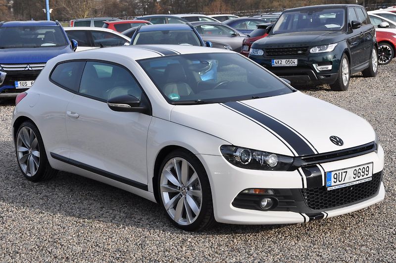 Volkswagen Scirocco 2.0TSi 147kW Sport - fotka 2 z 17