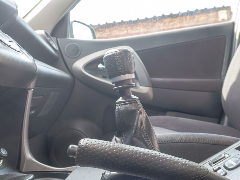 Toyota RAV4 (2009) ČR 2.0D 116KW 4x4 – TAŽNÝ - fotka 25 z 47