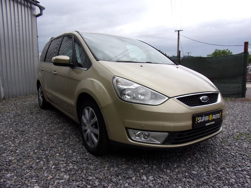 Ford Galaxy (2007) 2.0TDCi 103kW GHIA 7MÍST PANOR - fotka 3 z 25