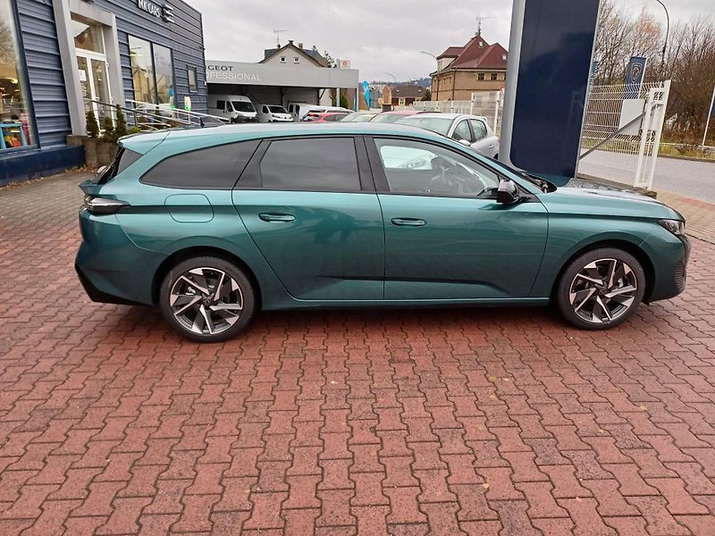 Peugeot 308 (2026) SW ALLURE BlueHDi 130 EAT8  - fotka 6 z 21
