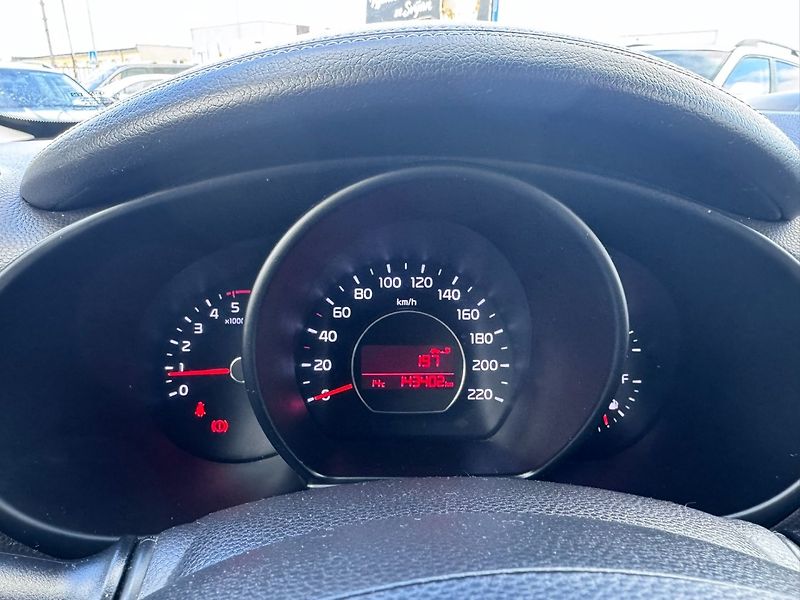 Kia Soul (2015) 1,6 CRDI 16 V 94 KW TAŽNÉ - fotka 25 z 47