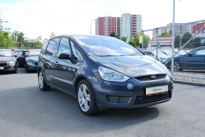 Ford S-MAX - fotka 4 z 6
