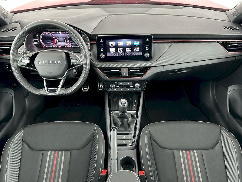 Škoda Kamiq (2025) 1.0TSI 85kW Monte Carlo - fotka 5 z 33