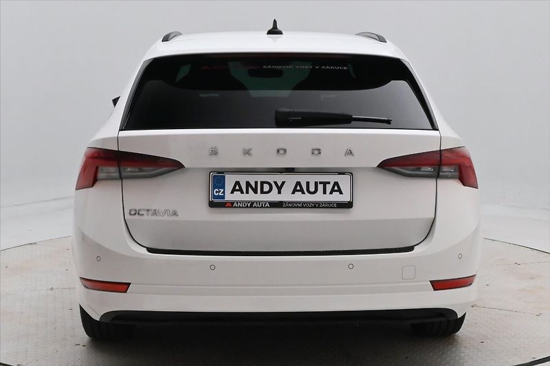 Škoda Octavia 2,0 TDI 110 kW DSG SportLINE Z - fotka 6 z 31