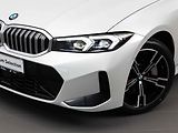 BMW Řada 3 330i xDrive Touring - náhled 7