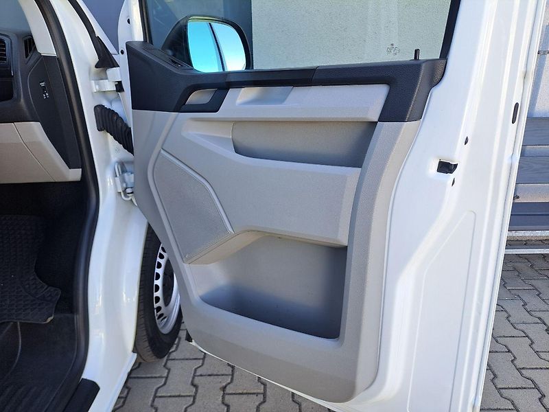 Volkswagen Transporter (2018) 2.0 TSI, 110kW, 6 míst, ZÁRUKA - fotka 20 z 27