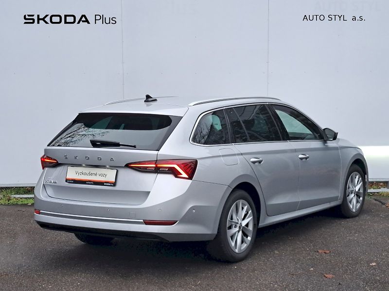 Škoda Octavia (2024) Style 2,0 TDI 110 kW DSG - fotka 2 z 24