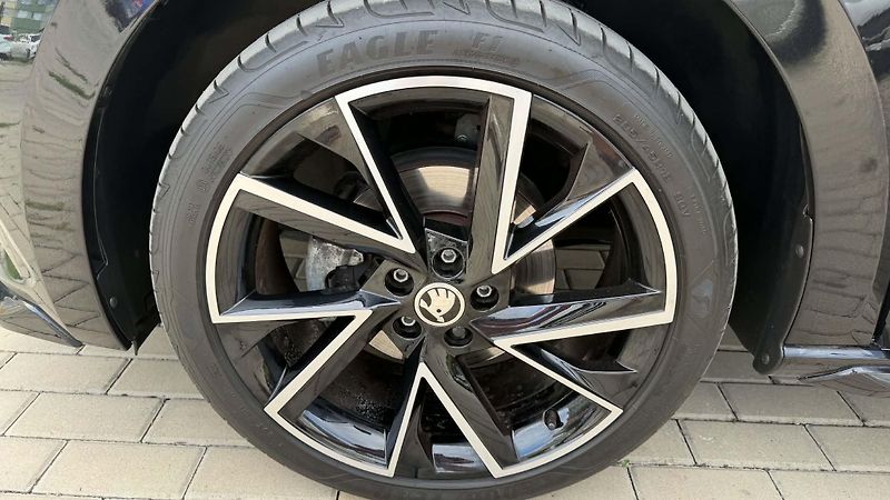 Škoda Scala (2024) Monte Carlo 1,5 TSI DSG - fotka 8 z 8