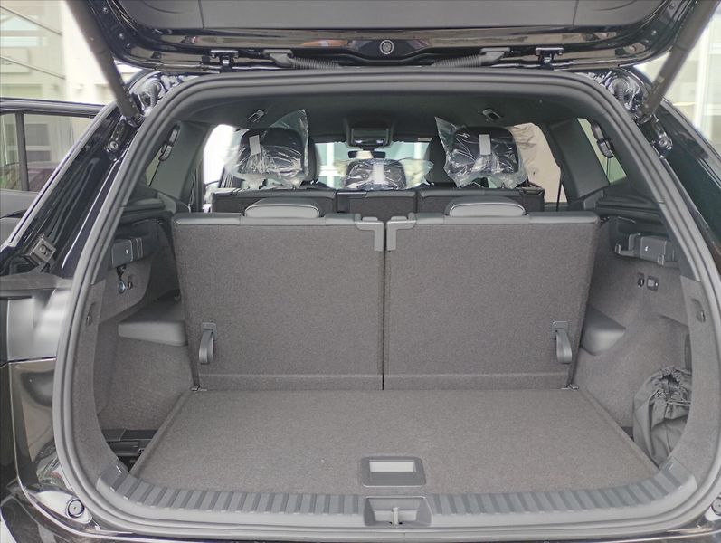 Volkswagen Tayron (2026) 2,0 TDI 110kW 7DSG  People - fotka 17 z 17
