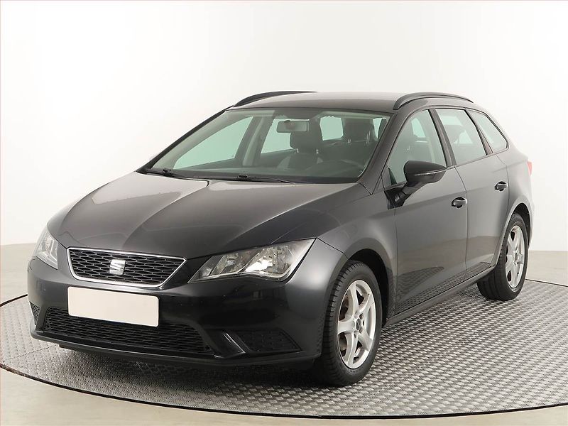 Seat Leon (2015) 1.6 TDI, Navi, Tempomat - fotka 2 z 17