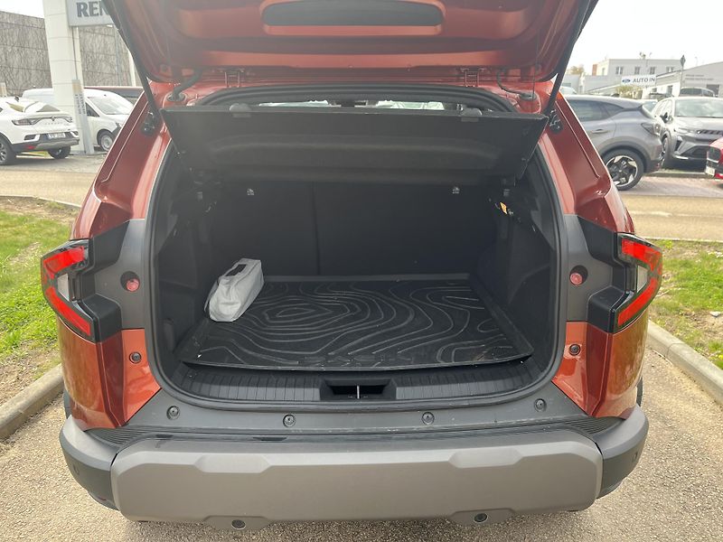 Dacia Duster (2025) Journey Full Hybrid 140 - fotka 7 z 9