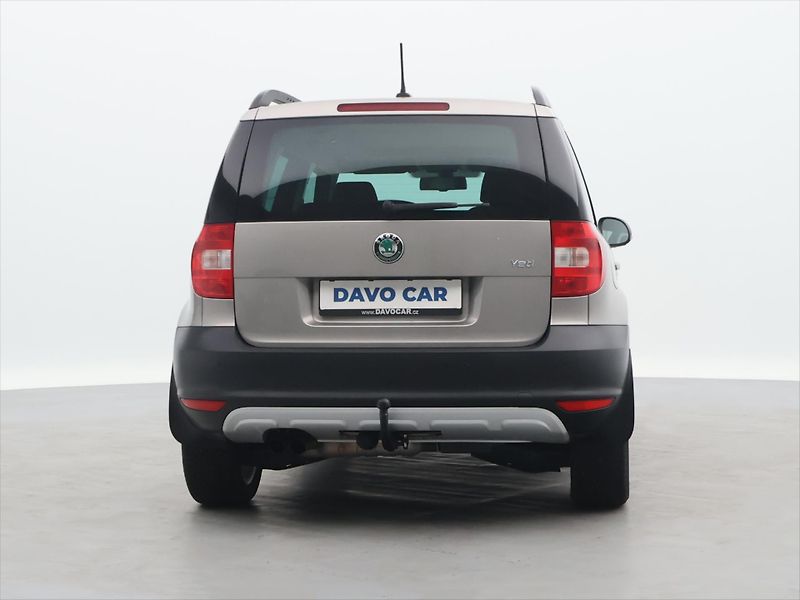 Škoda Yeti 2.0 TDI 103KW 4X4 PANORAMA - fotka 6 z 31