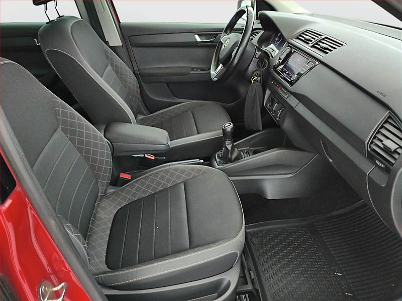 Škoda Fabia (2020) 1.0 TSI, Tempomat - fotka 9 z 15