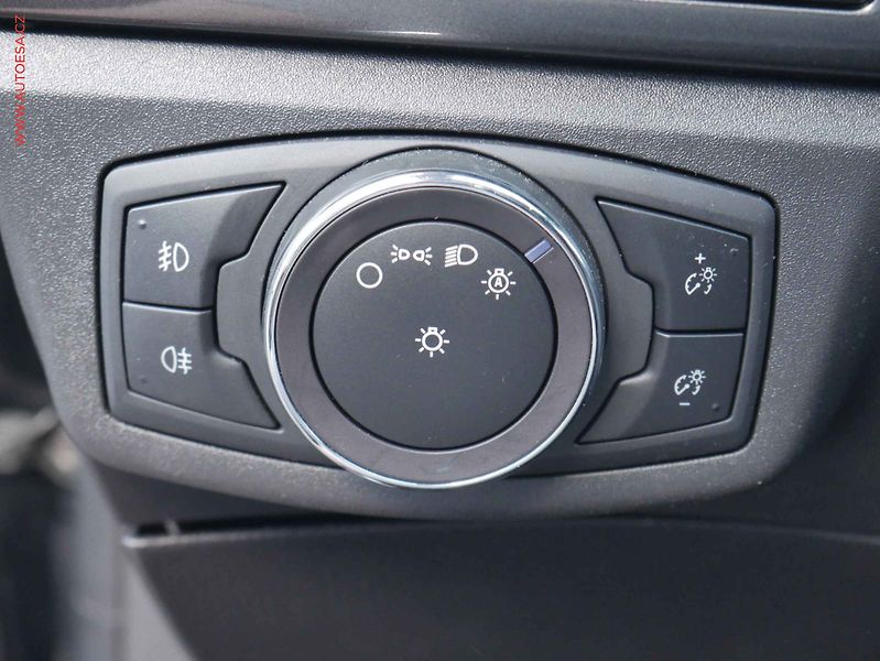 Ford Mondeo (2019) 2.0 TDCi AWD, Titanium, AT - fotka 17 z 22