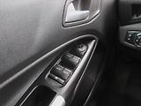 Ford Tourneo Connect (2017) Maxi Titanium 1.5 TDCi, 7Míst - náhled 16