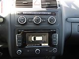 Volkswagen Touran (2015) 1.6TDi, Navi, AC - náhled 15