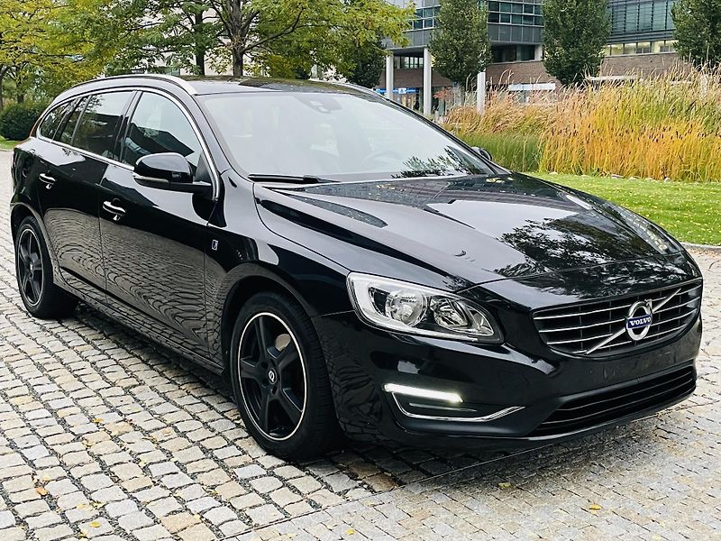 Volvo V60 2.0D 5VÁLEC AUT OCEAN RACE - fotka 7 z 41