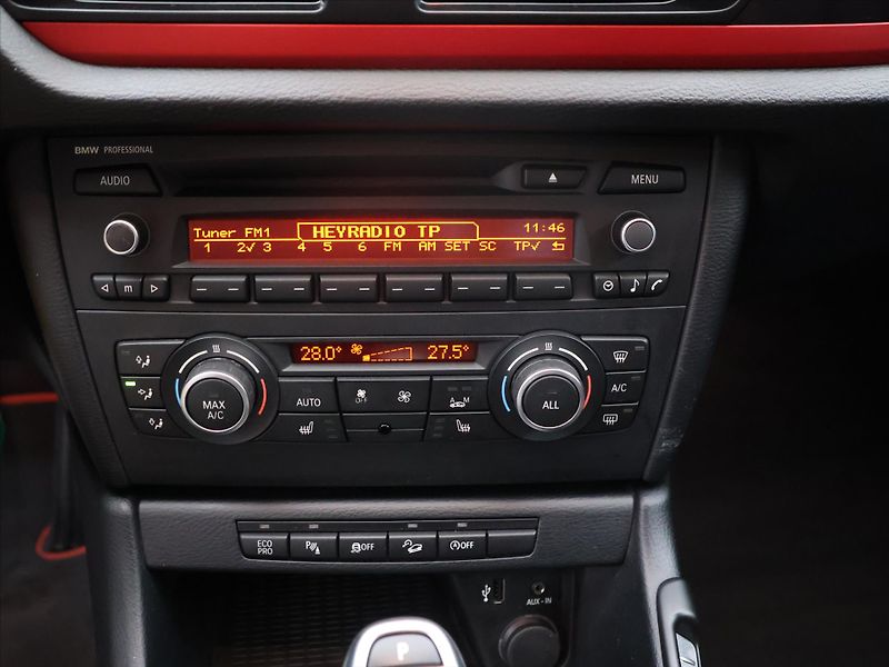 BMW X1 2,0 18d xD Aut. CZ Sport Line - fotka 13 z 21
