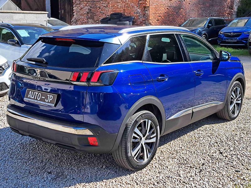 Peugeot 3008 (2020) 1,2 PT  EAT8 LED  ALLURE  NAVI - fotka 3 z 19