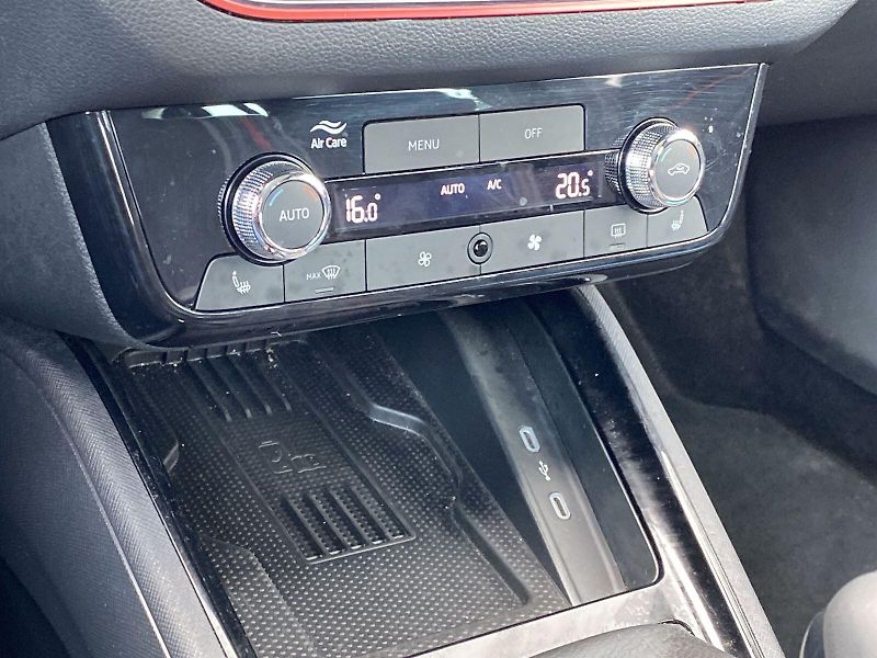 Škoda Kamiq (2025) 1.5 TSI DSG Monte Carlo - fotka 12 z 39