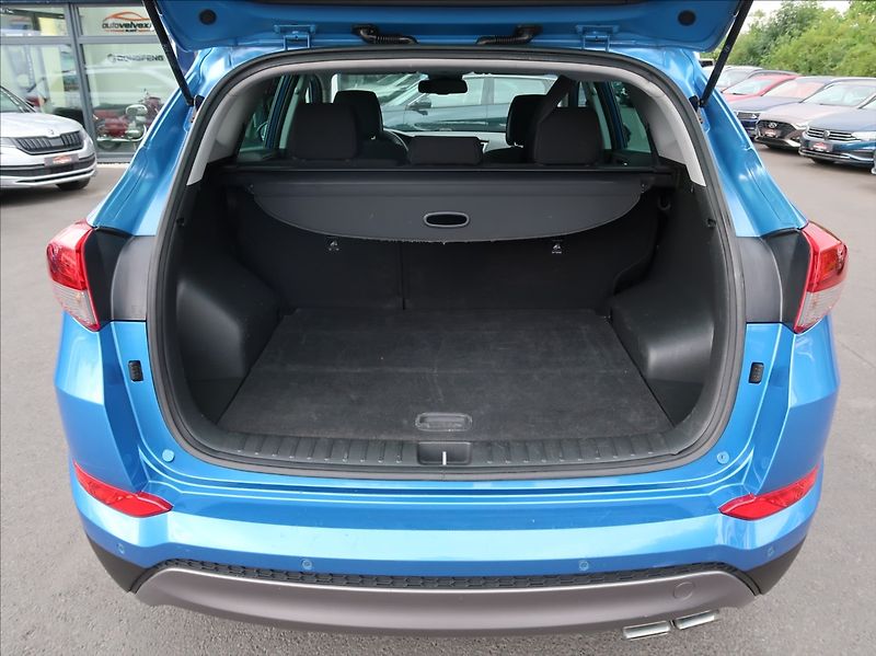 Hyundai Tucson 2,0 CRDi,100kW,1majČR,4x4,S.kn - fotka 23 z 31