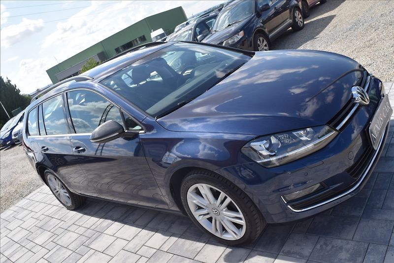 Volkswagen Golf 2,0 TDI 110KW KAMERA XENONY - fotka 4 z 48
