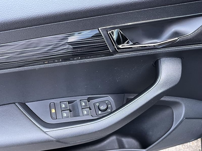 Škoda Karoq (2018) STYLE 2.0 TDI 4x4 DSG, NOVÉ ČR - fotka 30 z 35