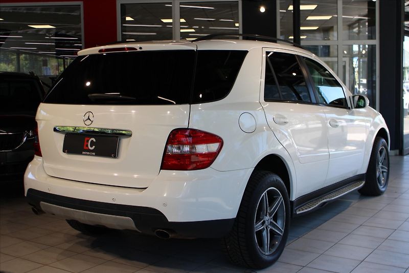 Mercedes-Benz Třídy M 350 4MATIC H&K/Pano  ML - fotka 6 z 23