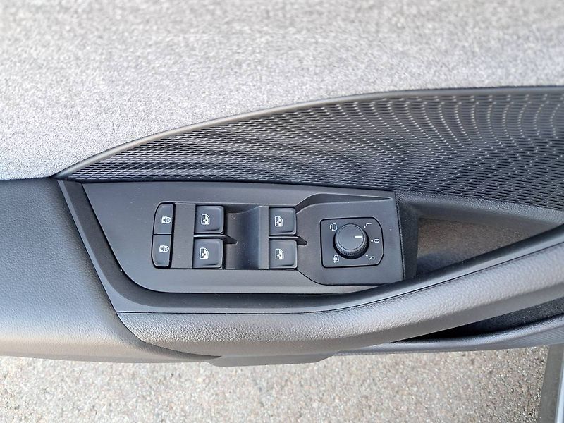 Škoda Octavia (2024) IV Top Selection 1.5 TSI / 110 - fotka 16 z 28