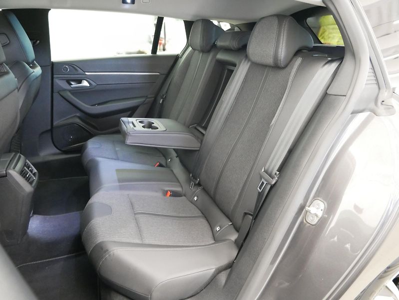 Peugeot 508 - fotka 25 z 27