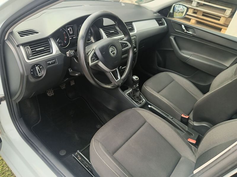 Škoda Rapid 1.2 TSI Spaceback 81kw odpočet - fotka 9 z 31