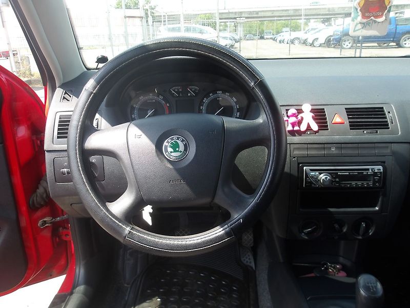 Škoda Fabia 1,2i 47 kW Koup v ČR! - fotka 9 z 19
