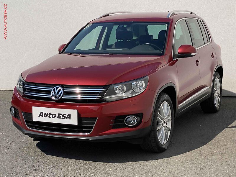 Volkswagen Tiguan (2013) 2.0 TDi, Sport, kůže, navi - fotka 3 z 18
