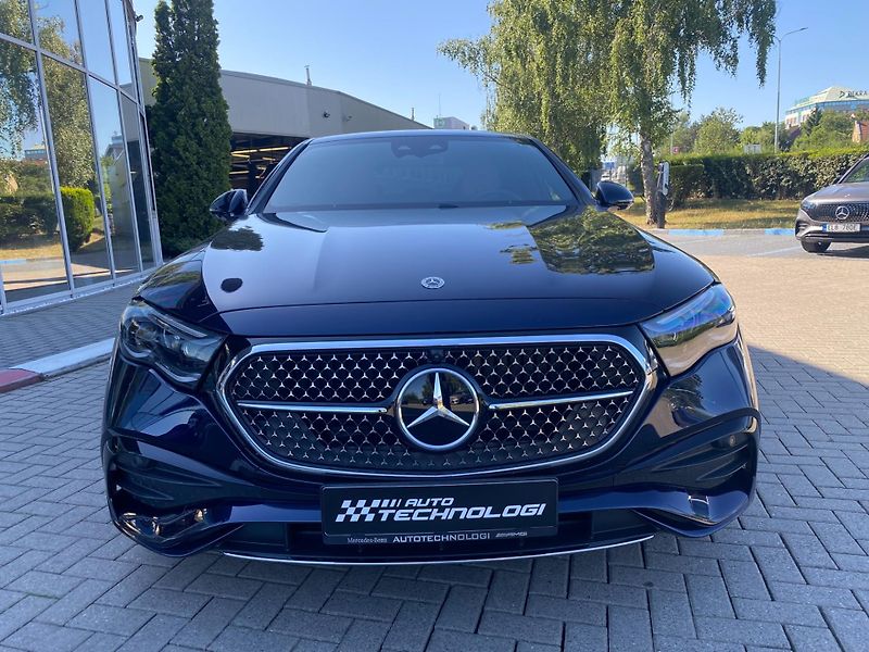 Mercedes-Benz Třídy E (2025) E 220 D 4MATIC - fotka 3 z 26