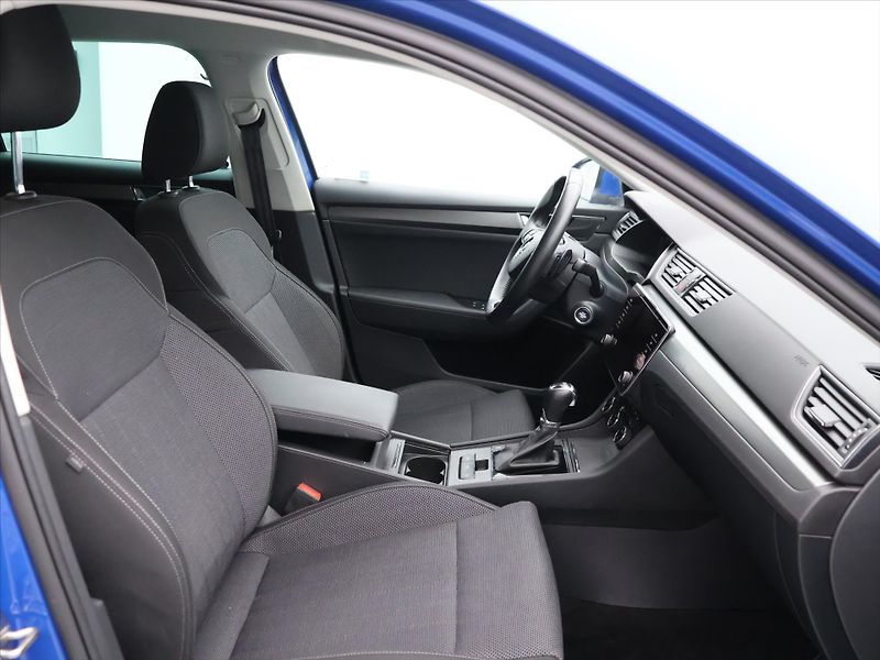 Škoda Superb 2,0 TSI DSG CZ Style 1.Maj DPH - fotka 11 z 32