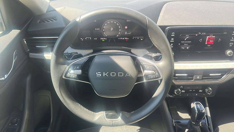 Škoda Kamiq Top Selection 1,0TSI 85kW DSG/ - fotka 8 z 27