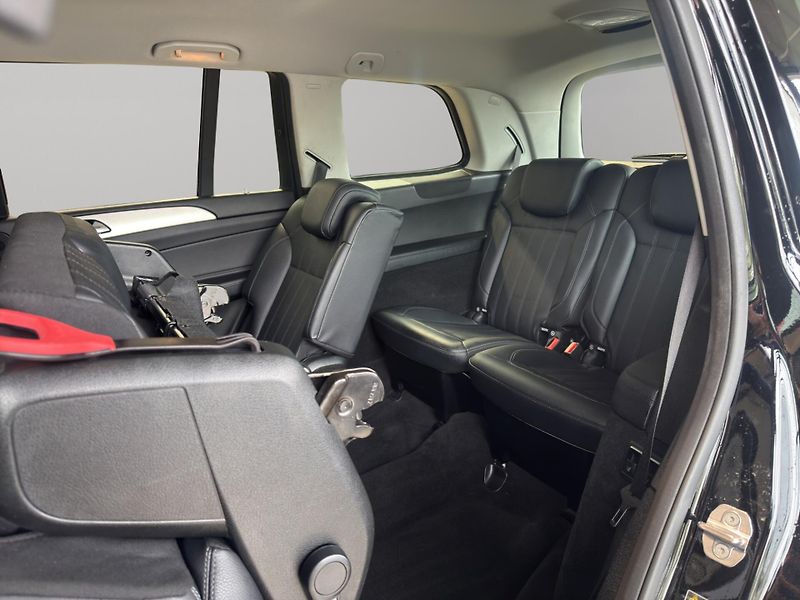Mercedes-Benz GLS (2018) 350 4MATIC - fotka 25 z 29