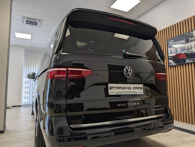 Volkswagen Multivan 1.5 TSI LONG 4 MOTION STYLE 18 - fotka 7 z 30