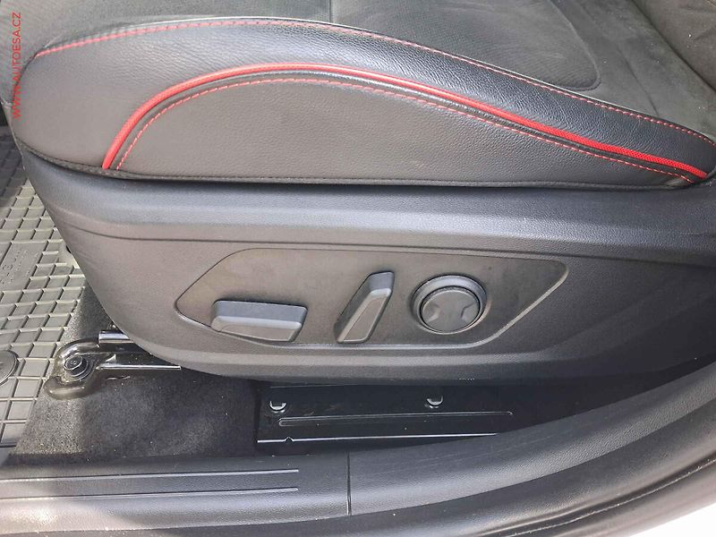 Hyundai Tucson (2022) 1.6 T-GDi 4X4, 1.maj,ČR, N - fotka 14 z 19
