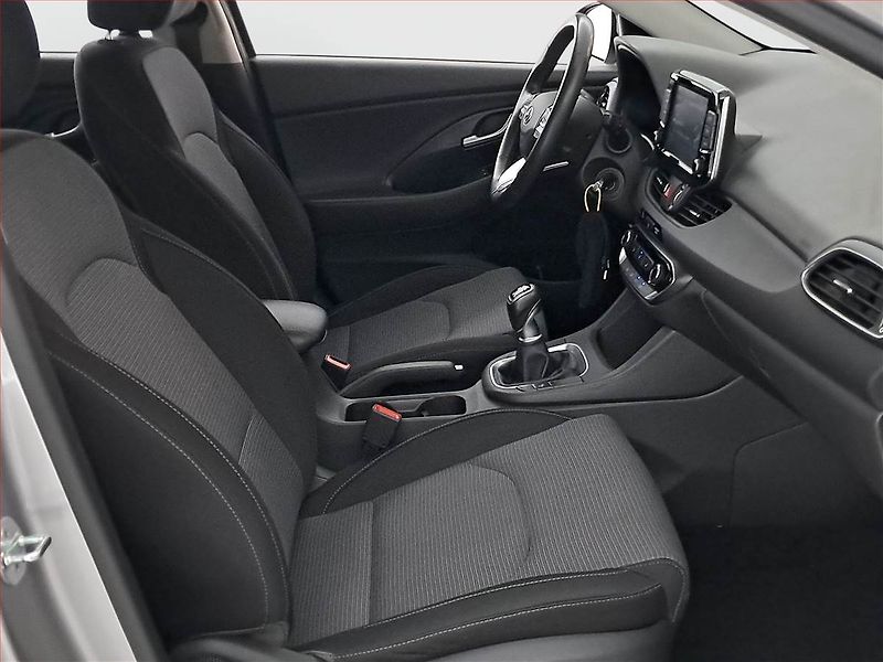Hyundai i30 (2021) 1.5 DPI, Tempomat - fotka 9 z 20