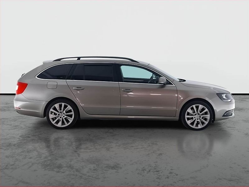 Škoda Superb (2013) Ambition 2.0 TDI, Bi-Xenony - fotka 6 z 19