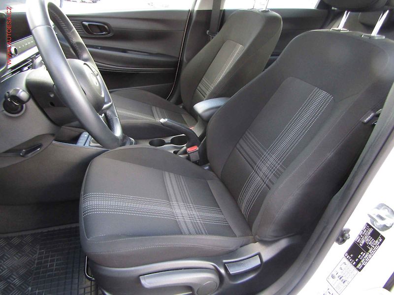 Hyundai i20 (2024) 1.2i, 1.maj,ČR - fotka 9 z 22