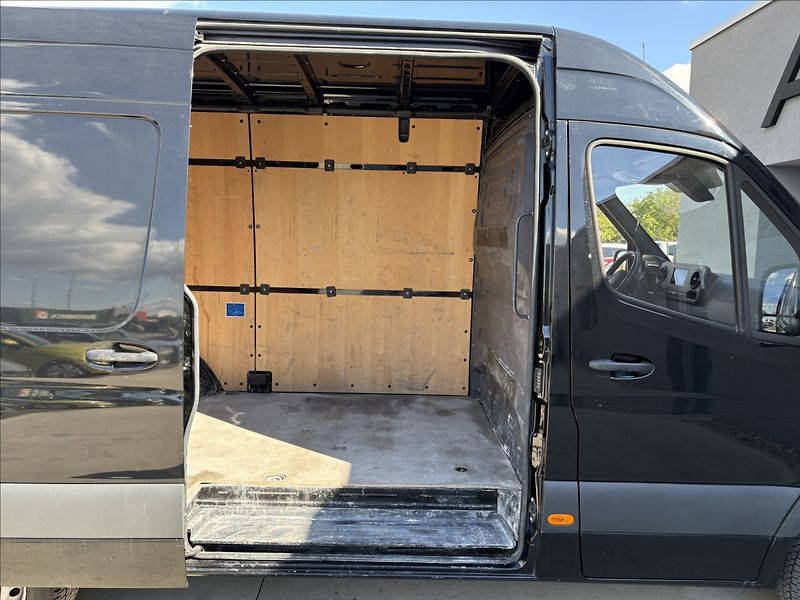 Mercedes-Benz Sprinter 2,0 CDI L2H2 1. MAJ CZ DPH - fotka 19 z 20